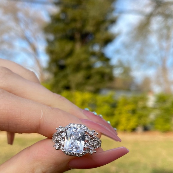 NEW 925 Silver Gorgeous Ring - Picture 8 of 9